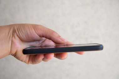 Smartphone teknoloji kavramı dokunmadan el.
