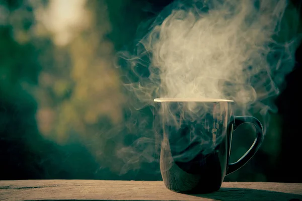 Кофейная Чашка Белым Дымом Фоне Размытия — стоковое фото