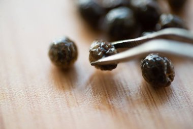 Papaya tohumları yakın.