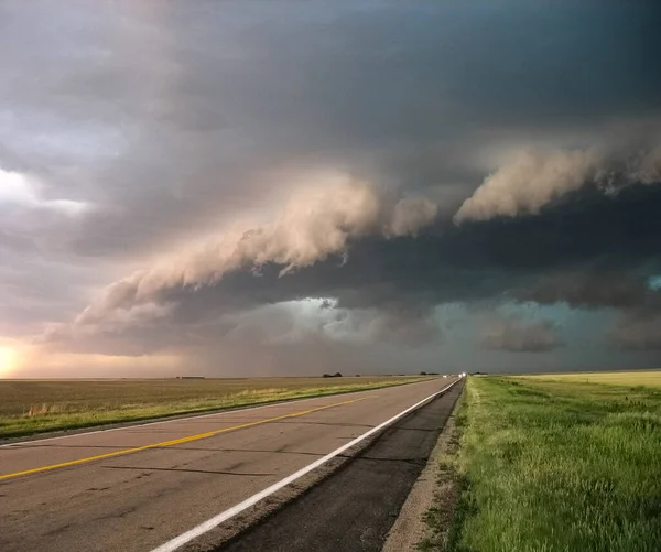 Blick Auf Ein Regal Oder Eine Wand Wolke Sturm Auf — Stockfoto