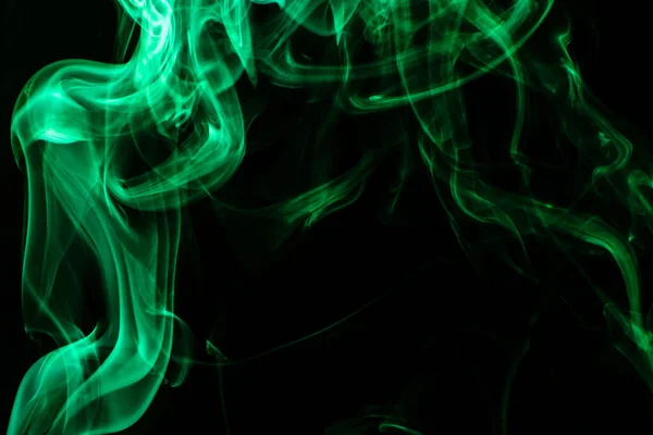 Humo Inflado Color Verde Fondo Oscuro — Foto de Stock