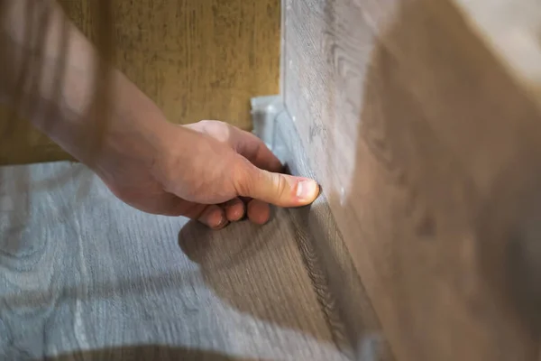 builder installs plinth floor