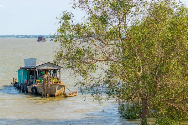 Una Stazione Servizio Galleggiante Negozio Presso Delta Del Mekong Vietnam — Foto Stock