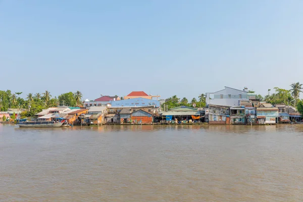 Typowe Obudowa Rynku Brzegu Rzeki Mekong Mekong Delta Wietnam — Zdjęcie stockowe