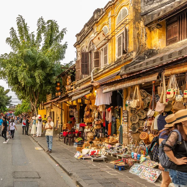 Старый Город Хойан Вьетнам Марта 2019 Года Вечернее Время Сувенирном — стоковое фото