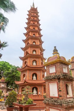 Hanoi / Vietnam - 15 Mart 2019: Tran Quoc Tapınağı Pagoda.