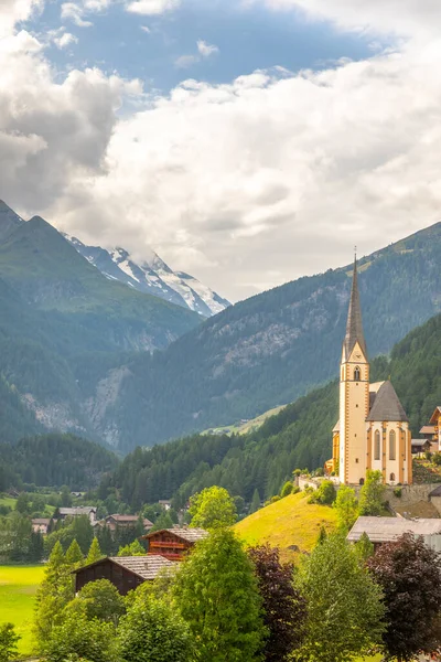 Avusturya Heiligenblut Alp Dağları Arasındaki Vadide Küçük Bir Kilise Grossglockner Stok Fotoğraf