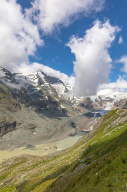 Pasterze Buzulu ve Grossglockner Dağı manzarası, Hohe Tauern Ulusal Parkı, Avusturya