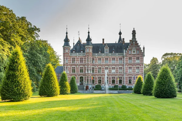 Westerlo Belçika Haziran 2019 Güzel Bahçeli Çeşmeli Belediye Binası — Stok fotoğraf