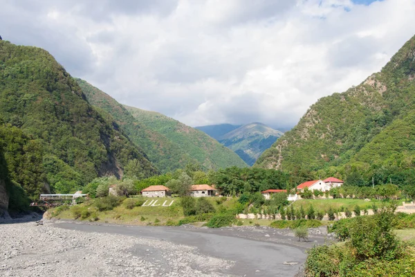 Qakh, Azerbaycan. Ilisu köyü. Azerbaycan 'ın güzel doğası. — Stok fotoğraf