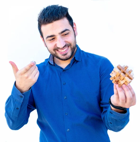 Árabe Muçulmano Cara Sentindo Feliz Sorrindo — Fotografia de Stock