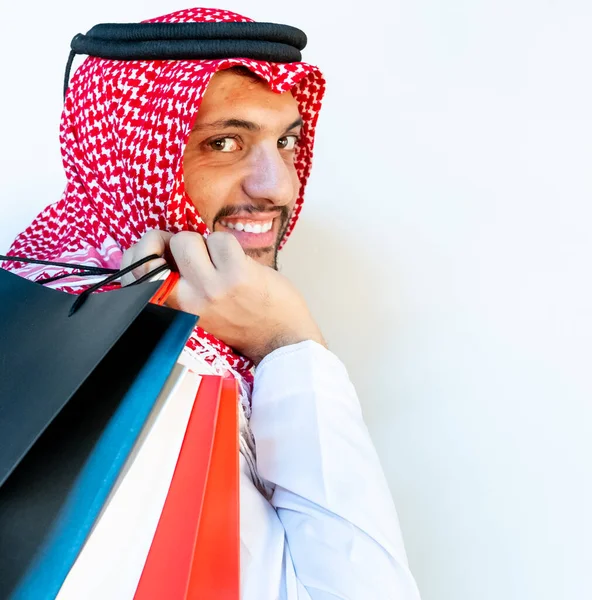 Arabski Mężczyzna Trzyma Torby Zakupy Zakupie Rzeczy Centrum Handlowego — Zdjęcie stockowe