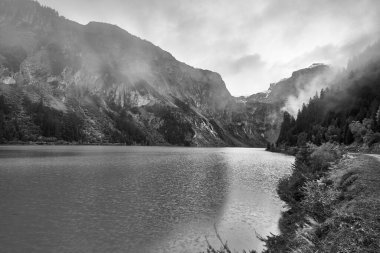 İsviçre Alpleri Graubuenden Dağı Sahne Gölü Panixer