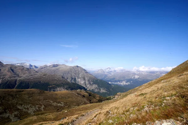 Suiza Alpes Graubuenden Montaña Paisajes y San Moritz con Lago — Foto de Stock