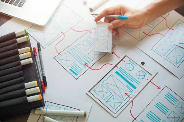 Designer Gráfico Criativo Esboço Planejamento Aplicação Processo Desenvolvimento Protótipo Wireframe — Fotografia de Stock
