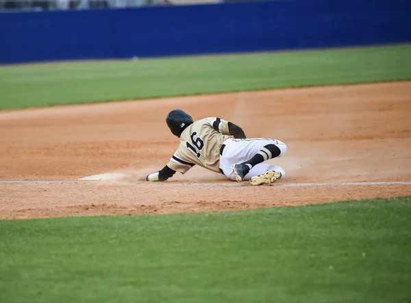 Basebollspelare Aktion Basebollmatch — Stockfoto