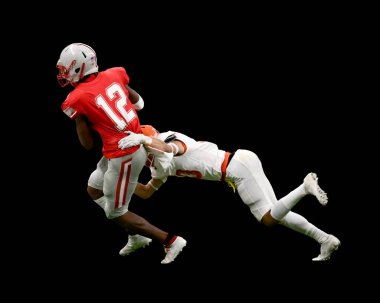 Futbolcuların bir futbol maçı sırasında inanılmaz oyunlar yapmalarının harika aksiyon fotoğrafları.