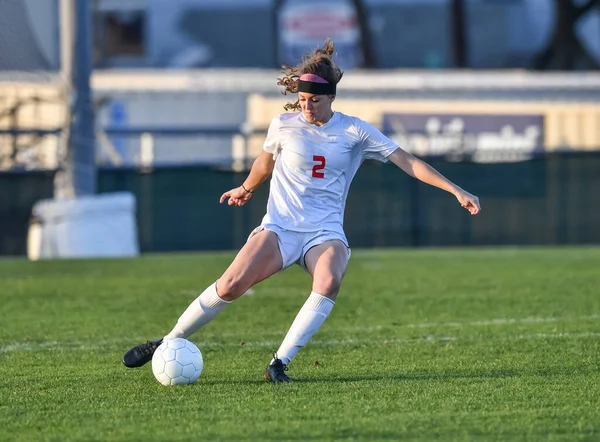 Joven Chica Atlética Atractiva Jugando Fútbol Juego — Foto de Stock