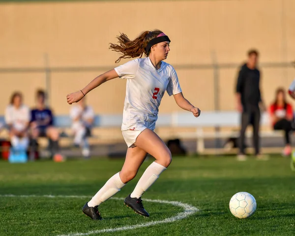 Young Attractive Athletic Girl Playing Soccer Game — Stock Photo, Image