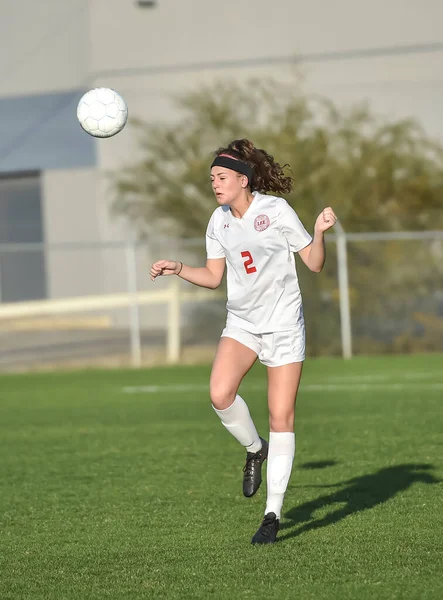 Giovane Ragazza Atletica Attraente Che Gioca Calcio Gioco — Foto Stock