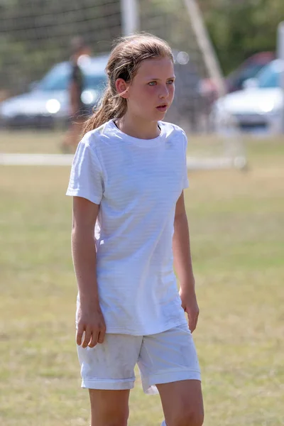 Giovane Ragazza Atletica Attraente Che Gioca Calcio Gioco — Foto Stock