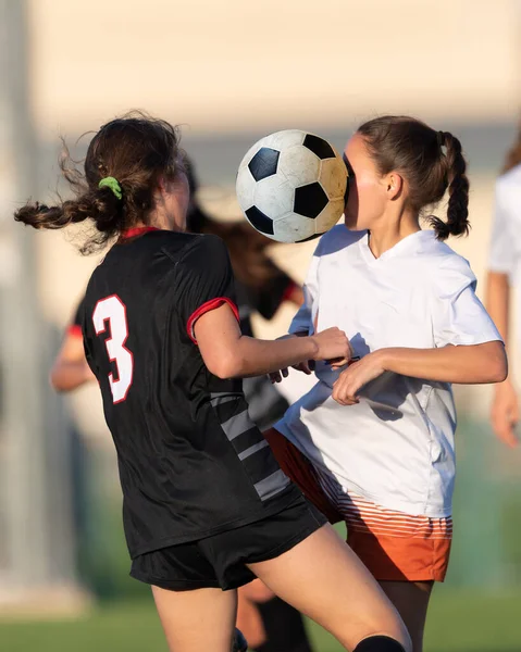 Ragazze Delle Scuole Superiori Competizione Una Partita Calcio — Foto Stock