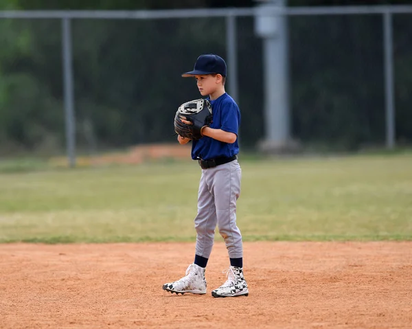 Akció Fotó Jóképű Fiatal Baseball Játékos Hogy Csodálatos Játszik Közben — Stock Fotó