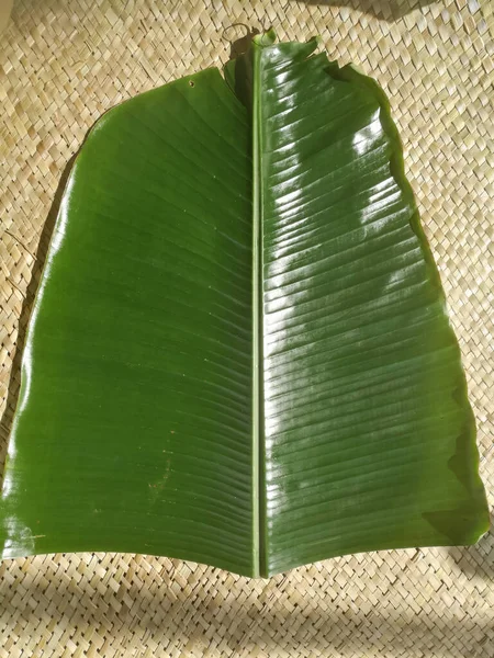 Φύλλο Μπανάνα Για Onam Sadhya Τοποθετείται Ένα Mat Φύλλο Είναι — Φωτογραφία Αρχείου
