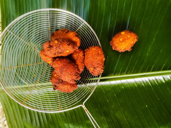 Parippu Vada Frito Colocado Una Hoja Plátano Moda Tradicional Realidad —  Fotos de Stock