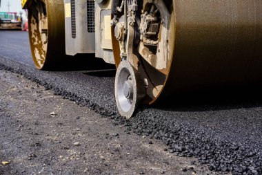 Yol ekipmanları asfalt, yol çalışmaları, kaldırım, yol onarımı