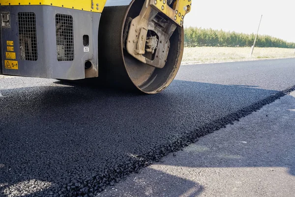 Equipo Carretera Pone Asfalto Obras Carreteras Pavimentadora Reparaciones Carreteras — Foto de Stock