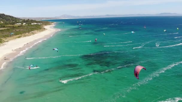 Stor Sandstrand Vackra Atlantkusten Med Lätta Havsvågor Fantastiskt Ställe Att — Stockvideo