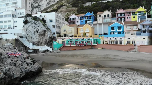 İber Yarımadası 'nın güneyindeki ünlü Cebelitarık Kayası, Uk