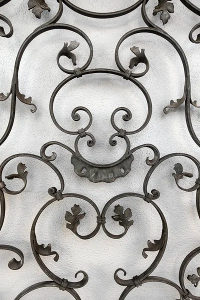 Artful Grid Made Wrought Iron Front White Wall — Stock Photo, Image