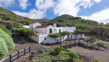 Ermita Virgen de Los Reyes Kilisesi, El Hierro, Kanarya Adaları, İspanya. Hacc şapeli ve kutsal yolculuğun başlangıcı. Camino de la Virgen yolu üzerinde.. 