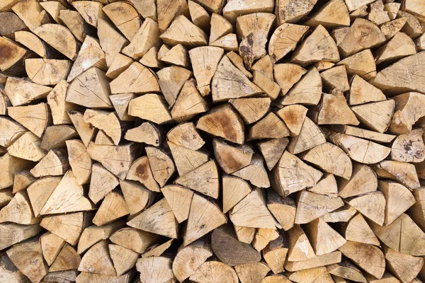 Holzstapel Aus Holzstücken Mit Verwitterten Verschmutzten Schnittflächen — Stockfoto