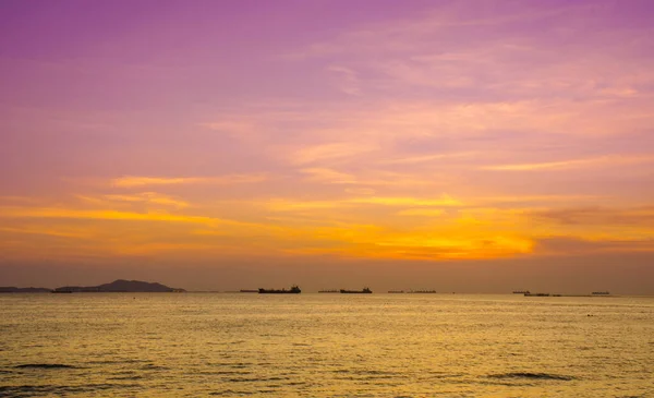 Cielo Puesta Sol Amanecer Brilla Amarillo Rosa Naturaleza Hermosas Islas — Foto de Stock