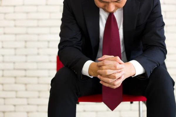 Zakenmensen Voelen Zich Gestresst Door Economische Neergang Een Man Een — Stockfoto