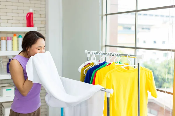 Asian Woman Housewife Smelling Aroma Clothes Laundry Cleaned Young Woman — Stock Photo, Image