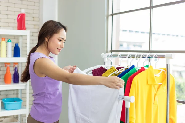 Housewife Drying Clothes Clothesline Laundry Asian Young Woman Happily Doing — Stock Photo, Image