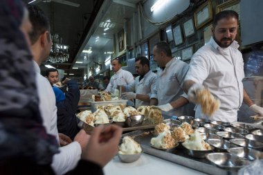 Bakdash 'taki dondurma salonu, Al-Hamidiyah Souq, Şam