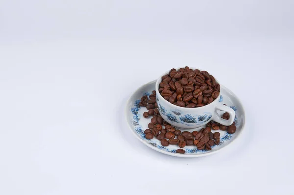 Coffee Beans Cup White Background — Stock Photo, Image