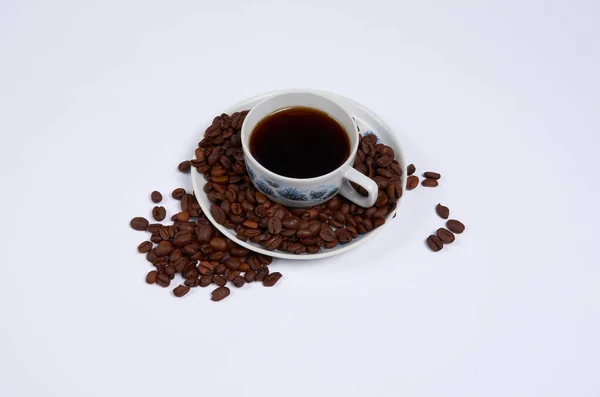 Koffie Een Kopje Een Witte Achtergrond — Stockfoto