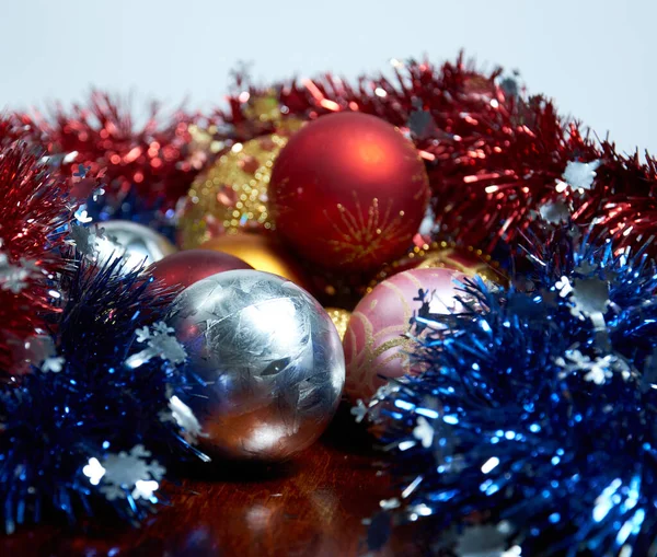 Kerstversiering Voor Boom Een Houten Tafel — Stockfoto