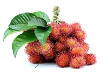 Beyaz arka plan üzerinde Rambutan tatlı meyve
