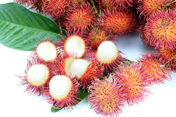 Rambutan Doce Fruta Fundo Branco — Fotografia de Stock