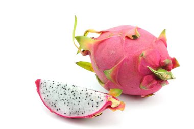 Beyaz arkaplanda Ejder Meyvesi