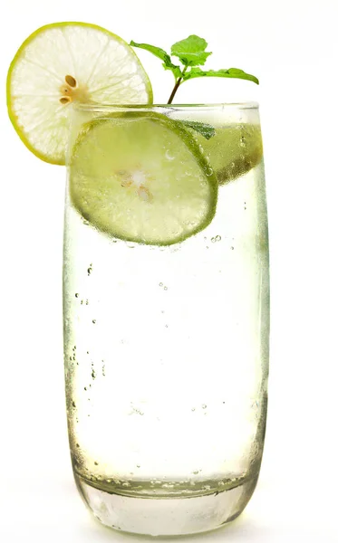 Свежий Лимонный Сок Прохладный Напиток Белом Фоне — стоковое фото