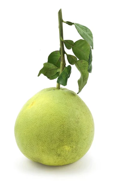 Doce Pomelo Fruta Fresca Fundo Branco — Fotografia de Stock