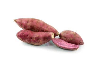 Beyaz arka plan üzerinde taze garnet yam